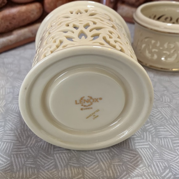 LENOX SET OF (2) Cream  Pierced  Cut Out Votive Candle Holder With Gold Trim - Picture 4 of 10